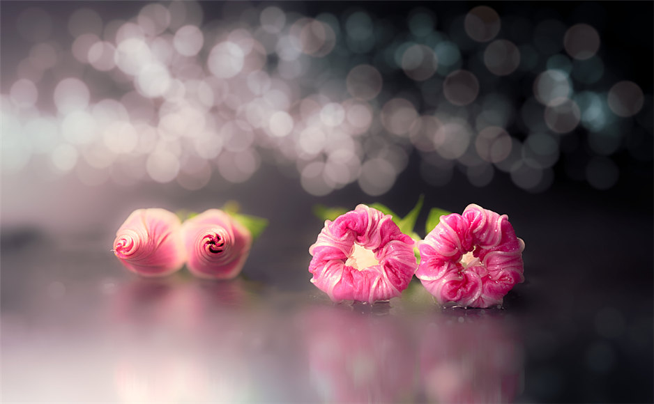 「2019-10-07」Money can cure hunger, it cannot cure unhappiness. Food can satisfy the appetite, but not the soul.美图壁纸
